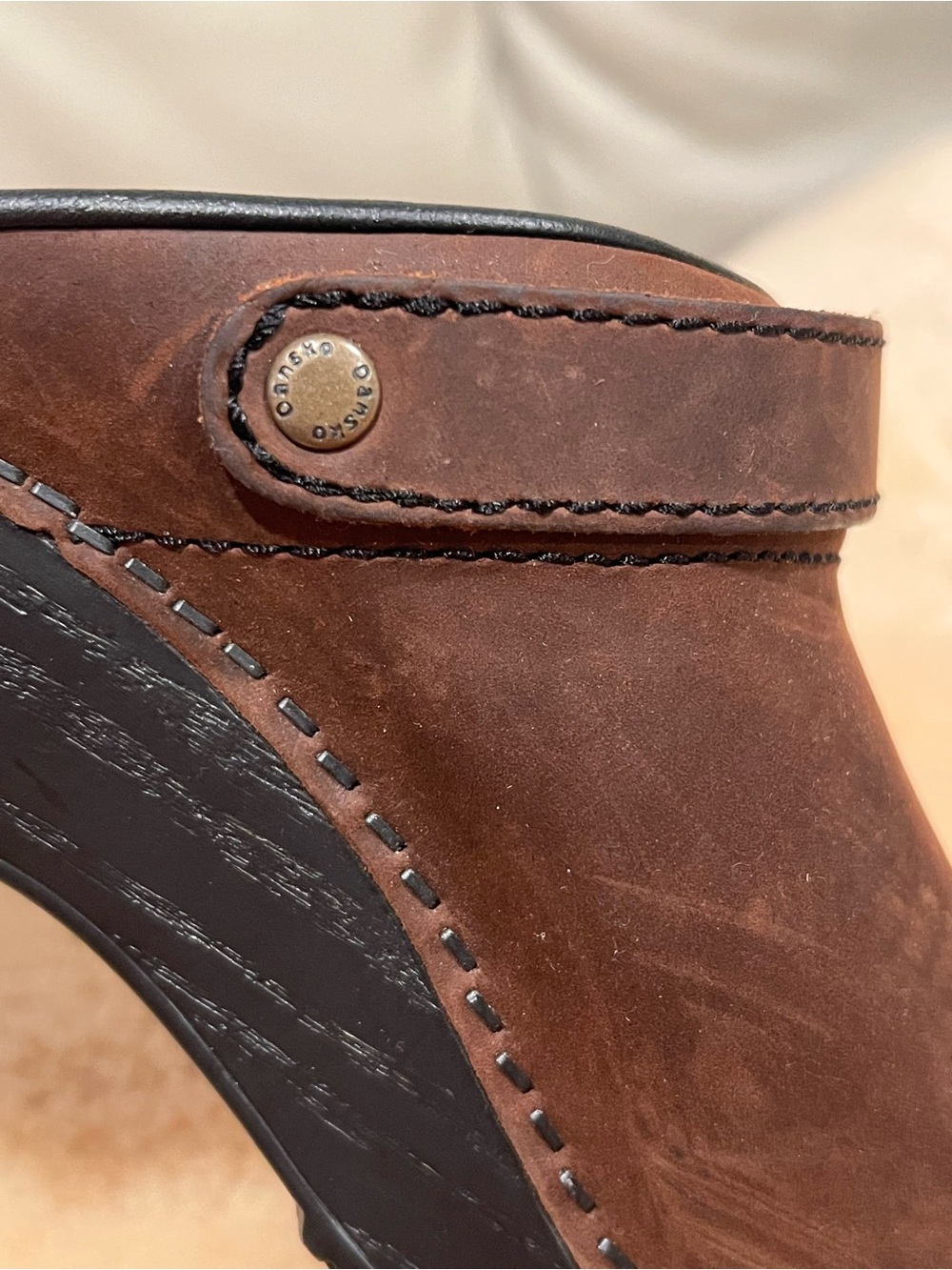 Dansko Ingrid Clog Sz 38 US 8 Oiled Leather Slip On Brown Comfortable Boho - Picture 5 of 17